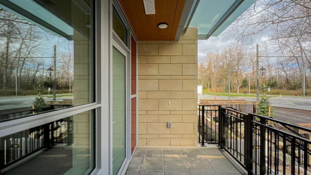 5390 University Blvd Vancouver-03