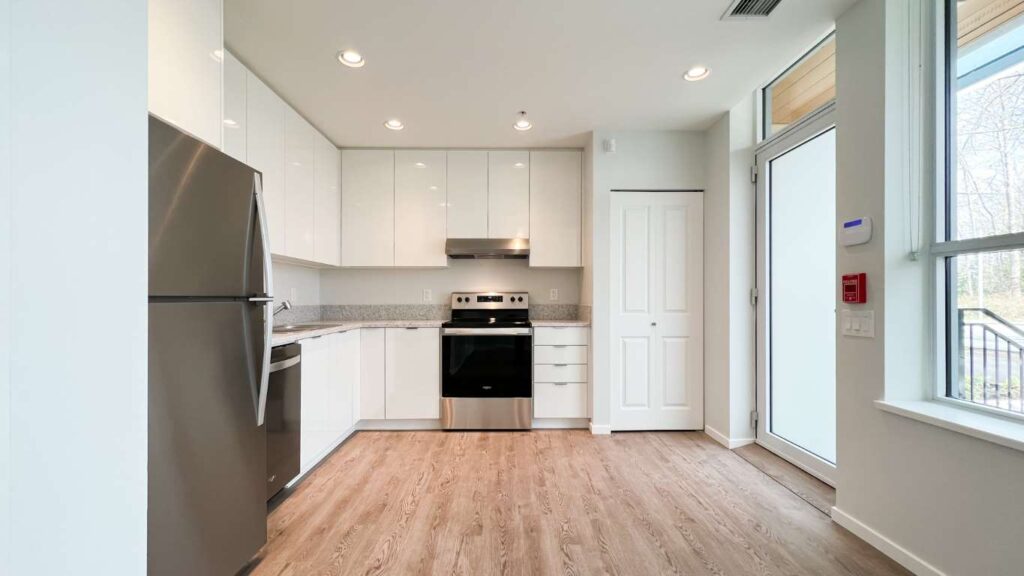 5390 University Blvd Vancouver-11