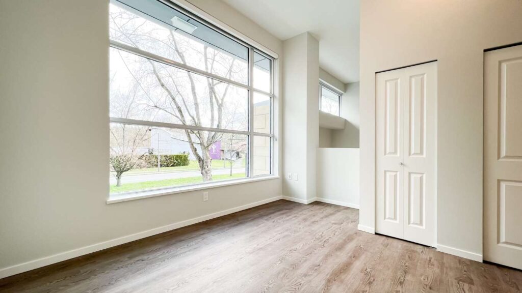 5390 University Blvd Vancouver-17