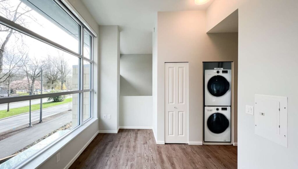 5390 University Blvd Vancouver-21