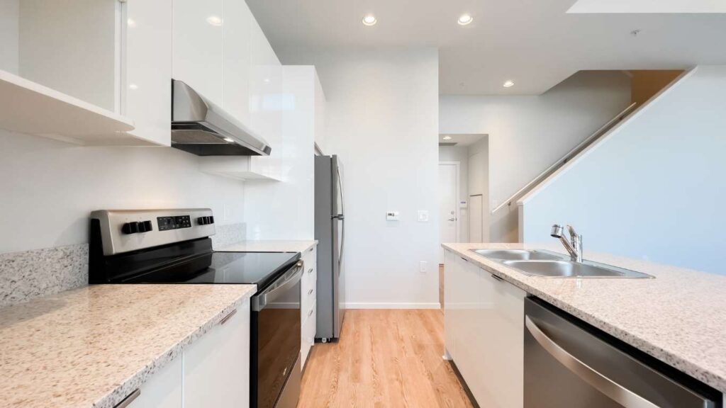 Unit 102 - 5425 Shortcut Road Vancouver-05