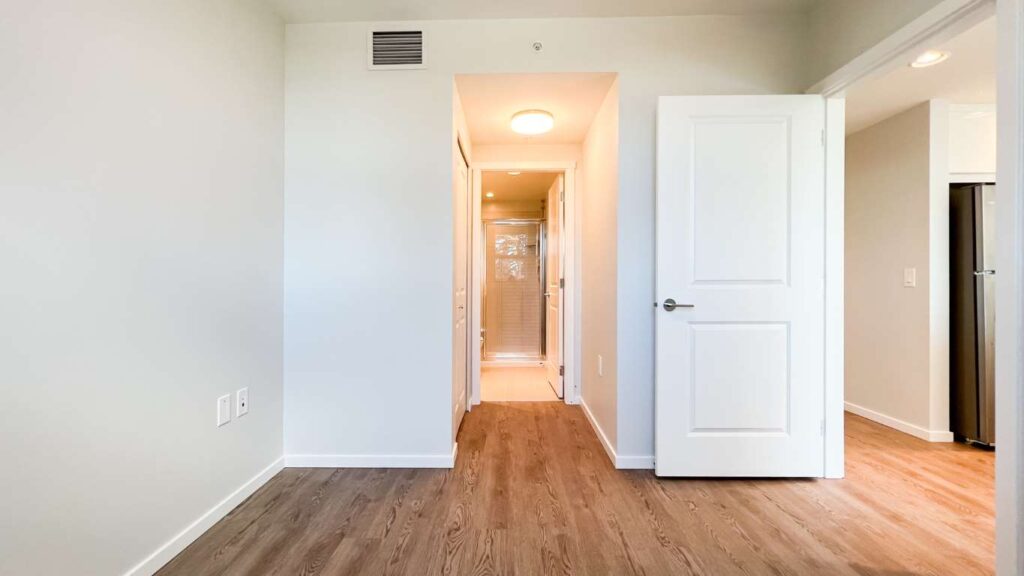 Unit 705 - 5425 Shortcut Road Vancouver-16